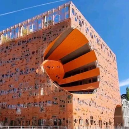Appartement Dans Peniche Atypique Et Idyllique A Confluence Lyon Bagian luar foto